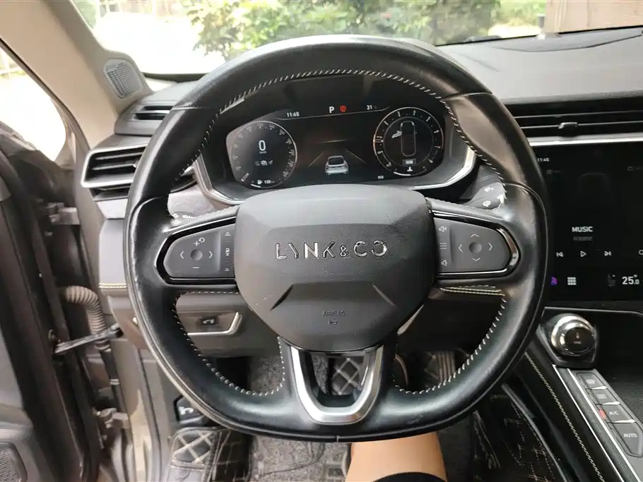 Lynk & Co 05 2020 2.0TD 2WD Shine Halo фото 15