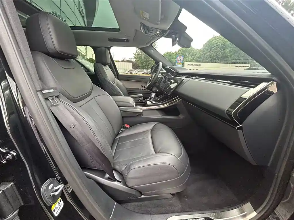 Land Rover Range Rover Sport 2025 360PS S фото 12