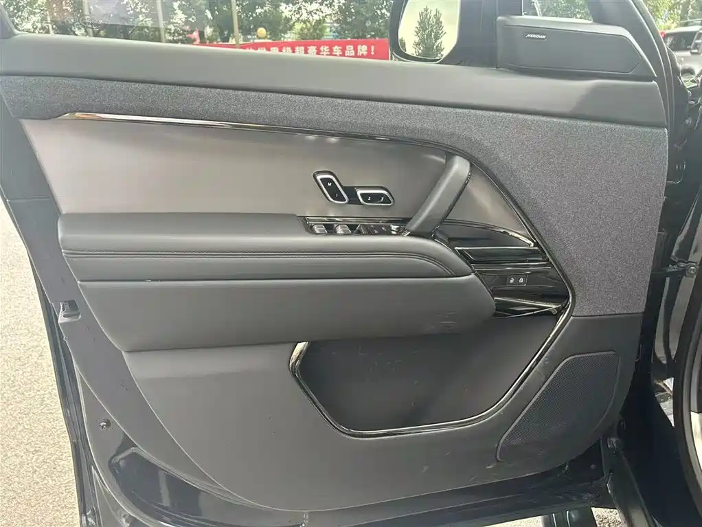 Land Rover Range Rover Sport 2025 360PS S фото 21