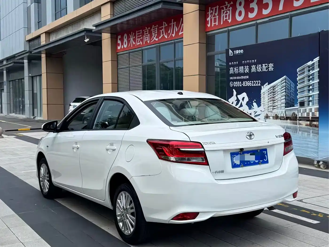 Toyota Levin 2019 Dual Engine 1.8H E-CVT Luxury Edition China V фото 9