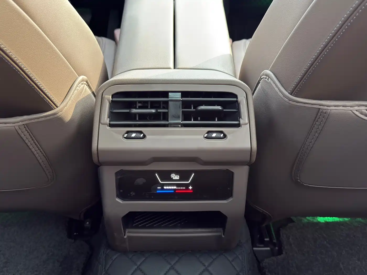 BMW i5 2024 eDrive 35L M Sport Package фото 14