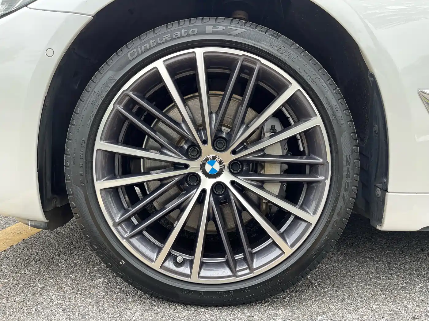 BMW 5 Series 2023 530Li Leading M Sport Package фото 10