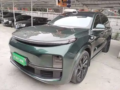 Li Auto L8