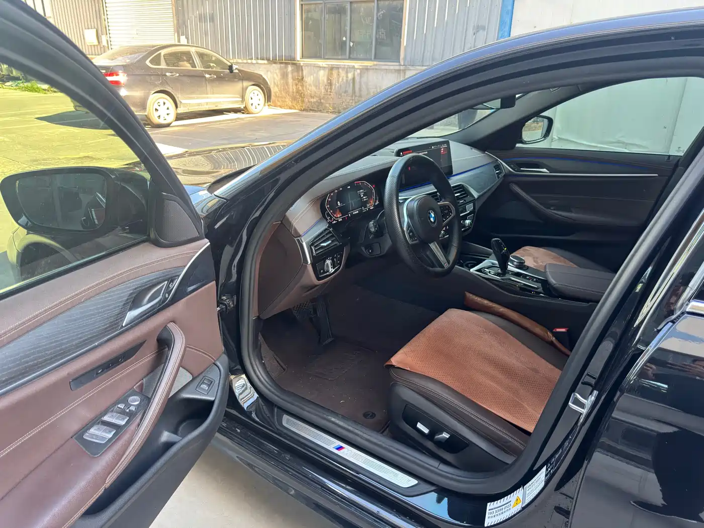 BMW 5-SERIES