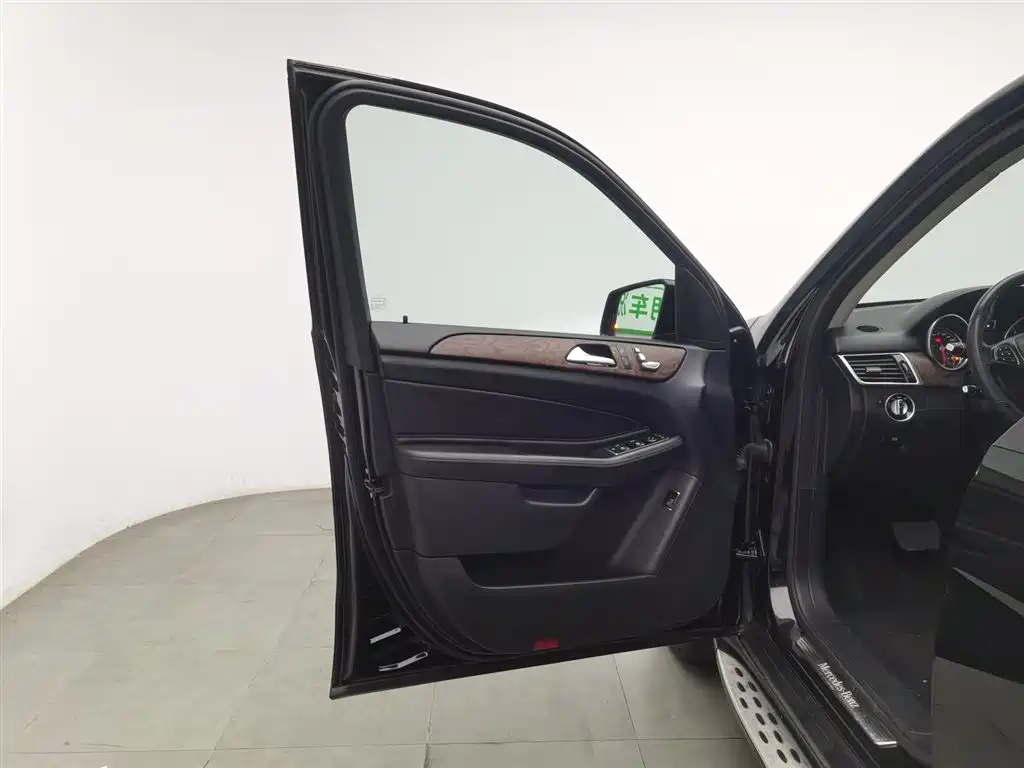 Mercedes-Benz GLE 2017 GLE 320 4MATIC Dynamic фото 8