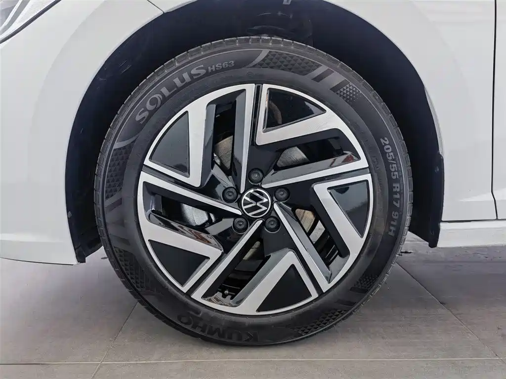 Volkswagen Sagitar 2025 300TSI DSG Surpass Edition фото 17