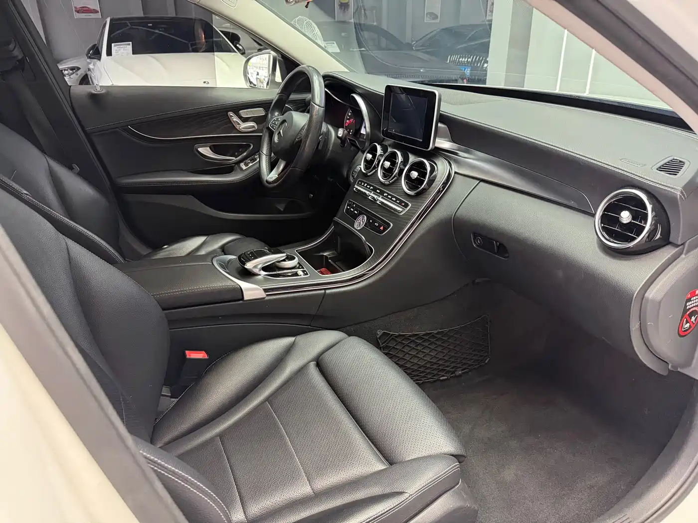 Mercedes-Benz C-Class 2018 C 200 L Sport Edition фото 11