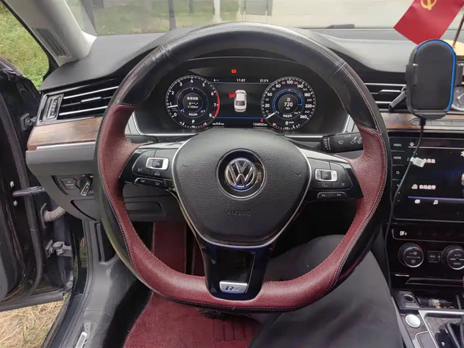 Volkswagen Magotan 2018 330TSI DSG Premium фото 15