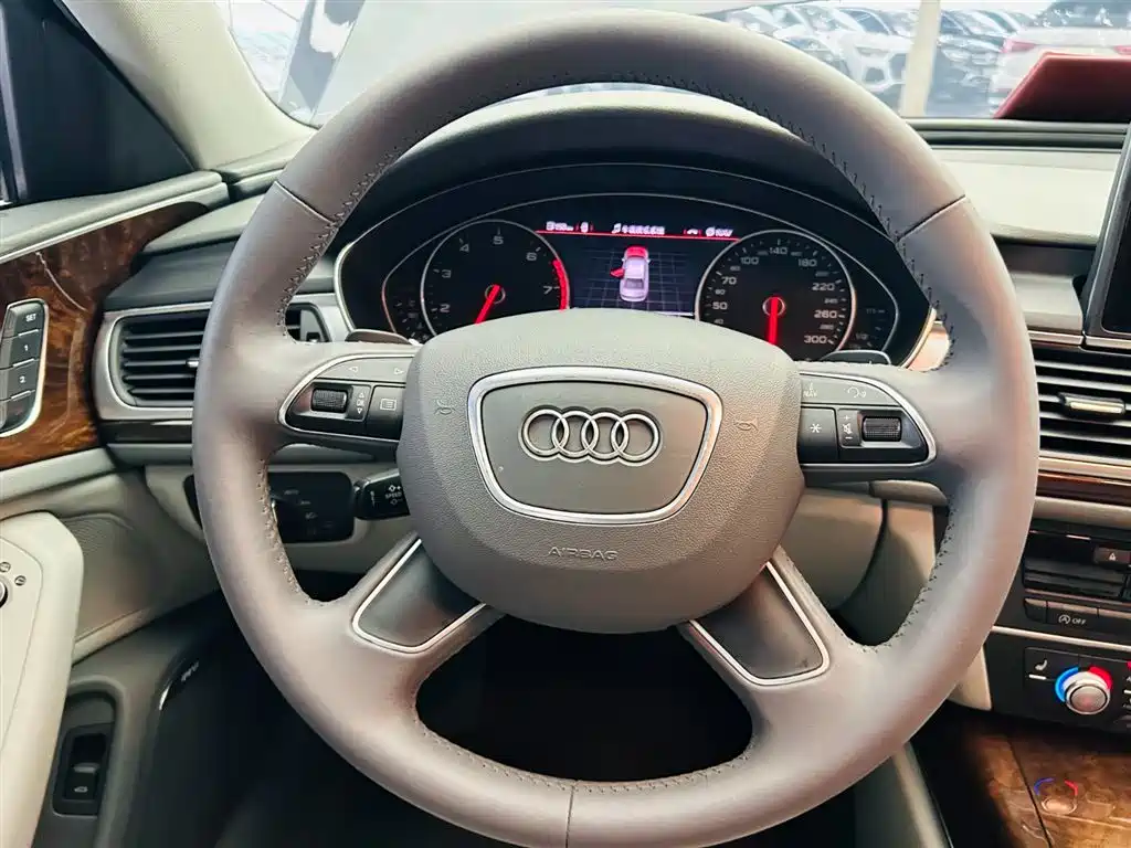 Audi A6L 2014 30 FSI Luxury фото 15