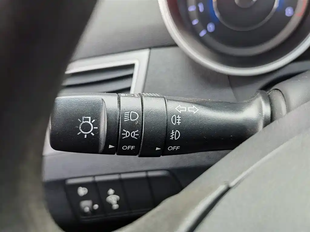 Hyundai Langdong 2016 1.6L Manual Premium Edition фото 21
