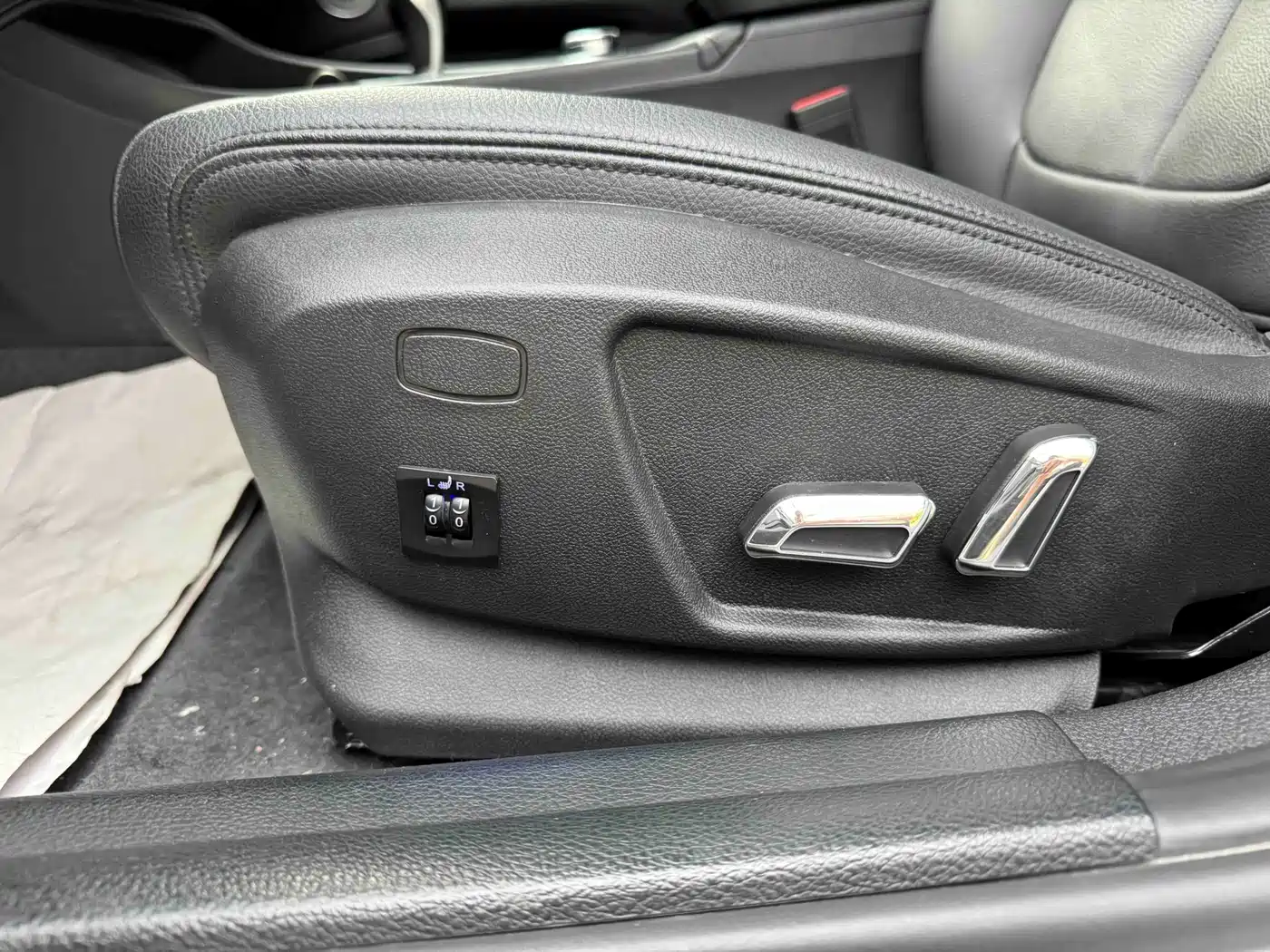BMW 1 Series 2022 120i M Sport фото 13