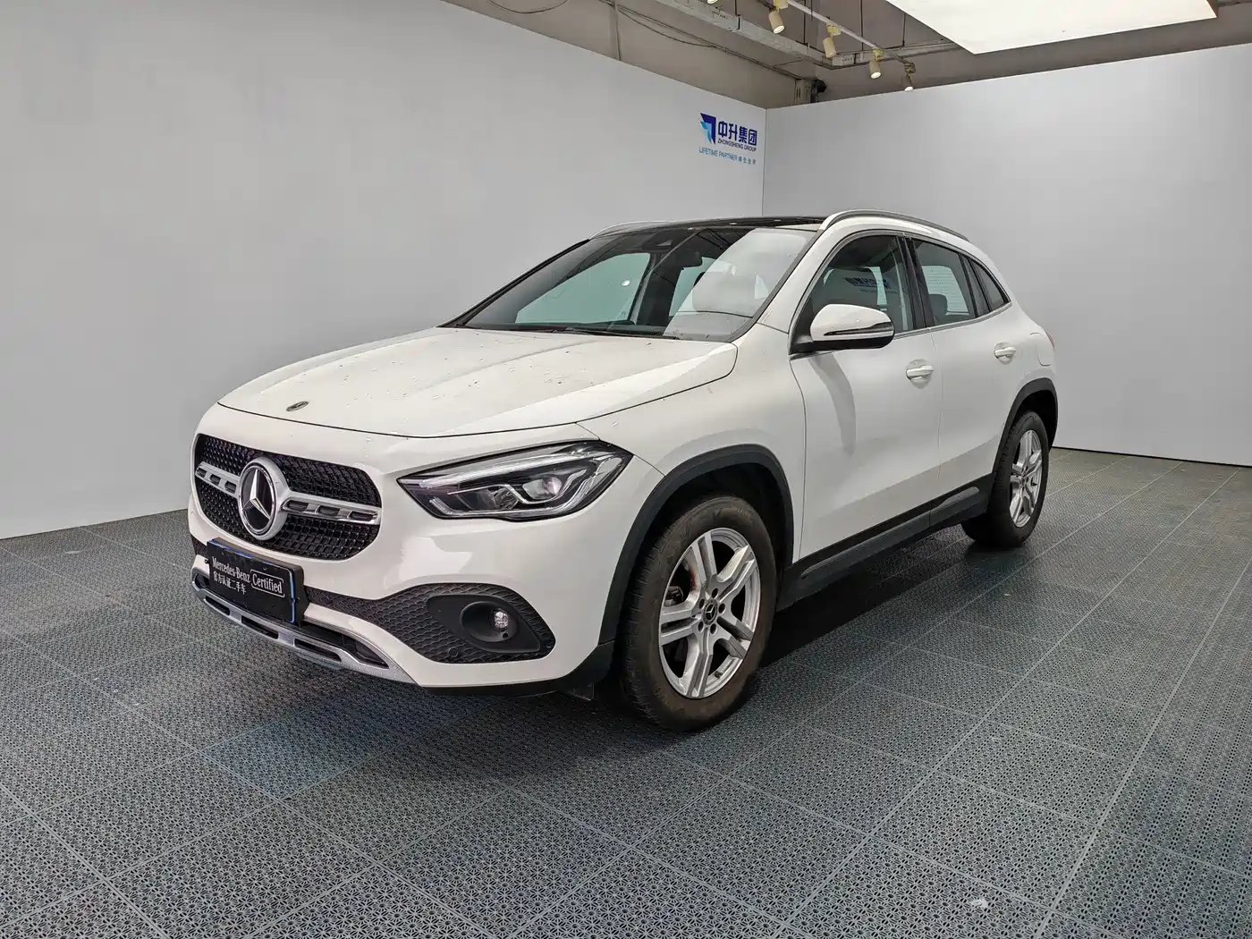 Mercedes-Benz GLA 2023 GLA 200