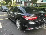 Фото 9 - Toyota Camry