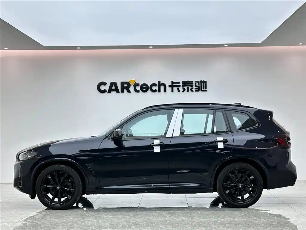 BMW X3 2022 xDrive30i Premium M Night Package фото 2
