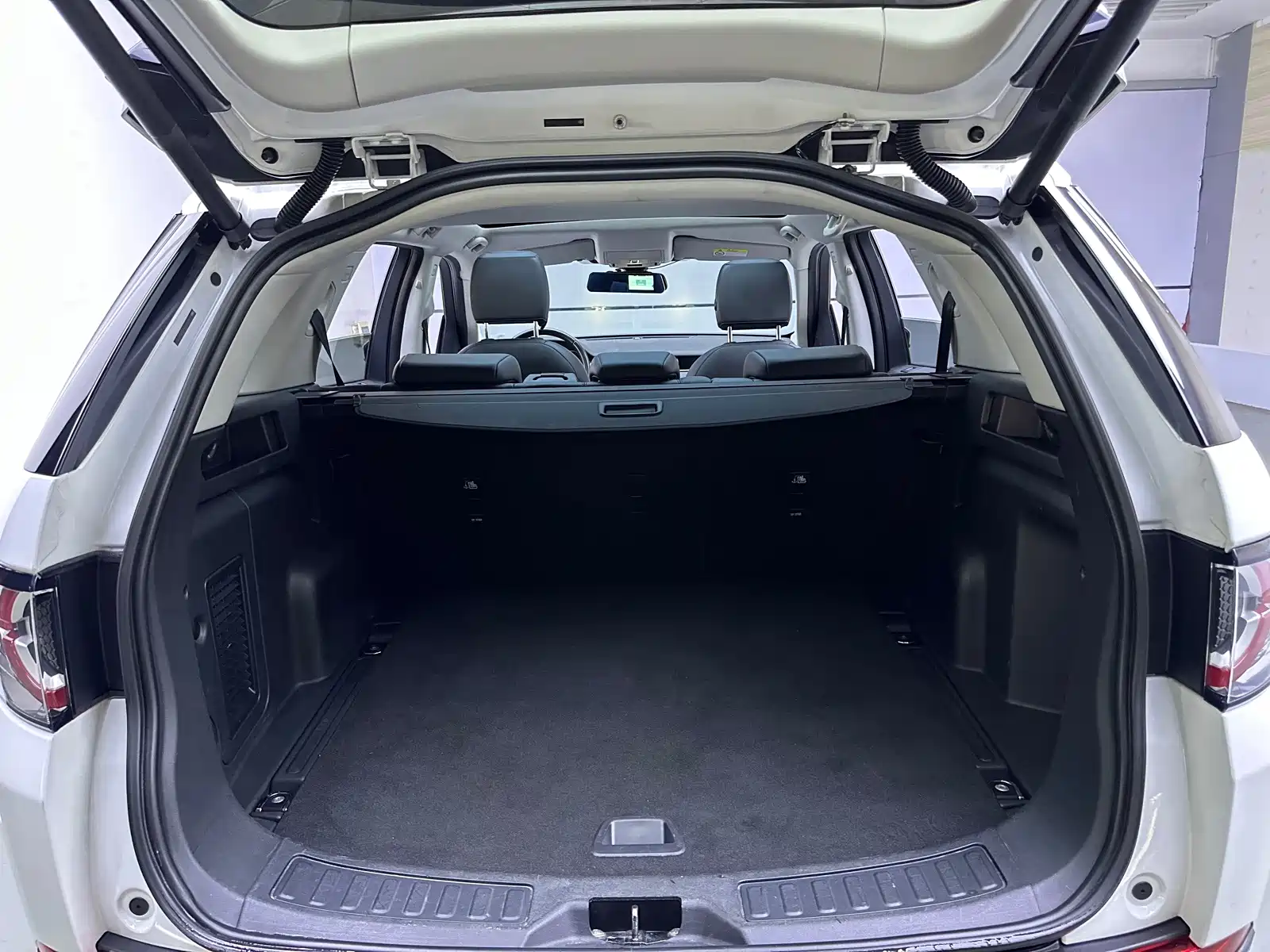 Фото 14 - Land Rover Discovery Sport