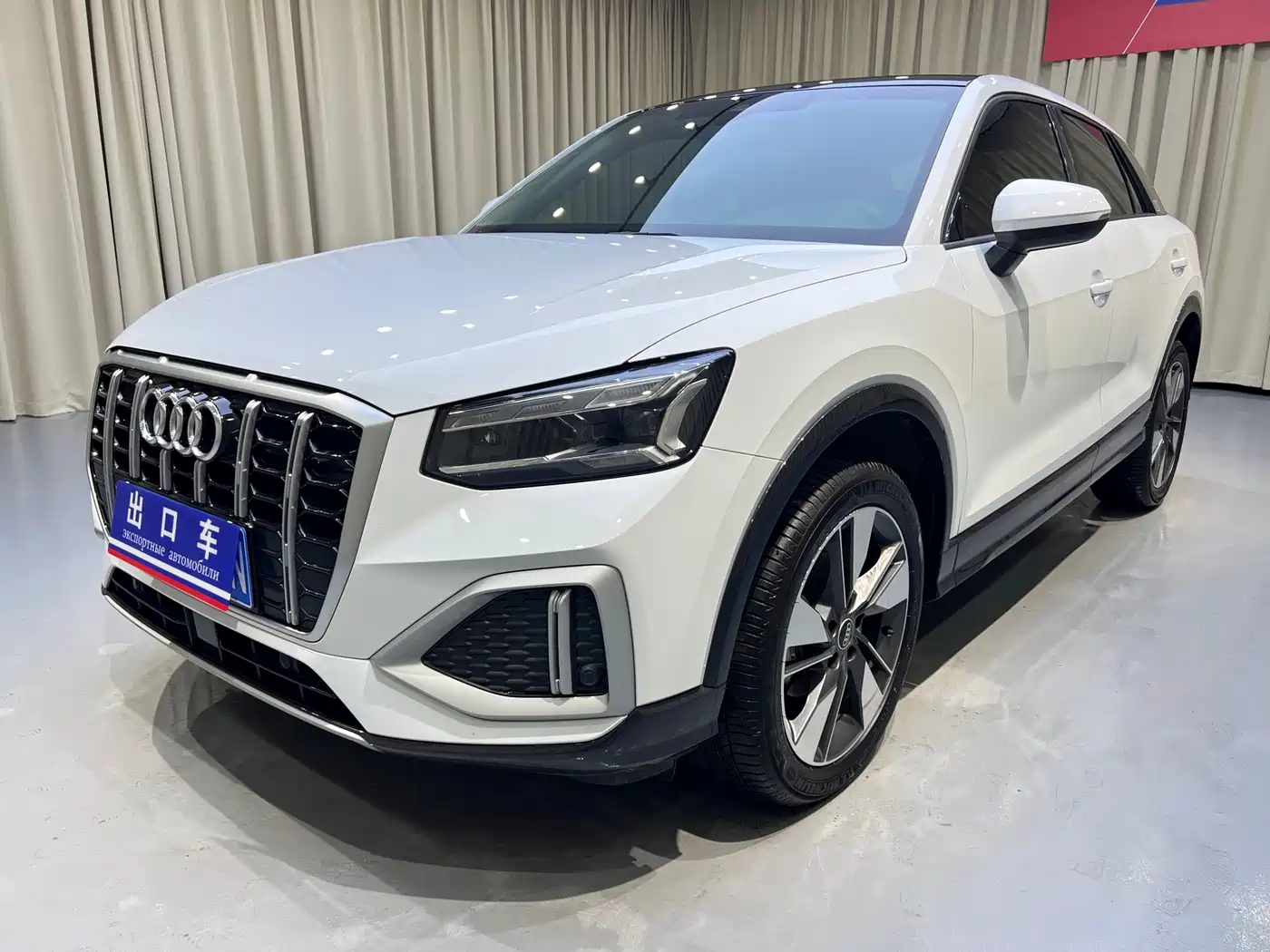Audi Q2L 2022 35 TFSI Fashion Elegance
