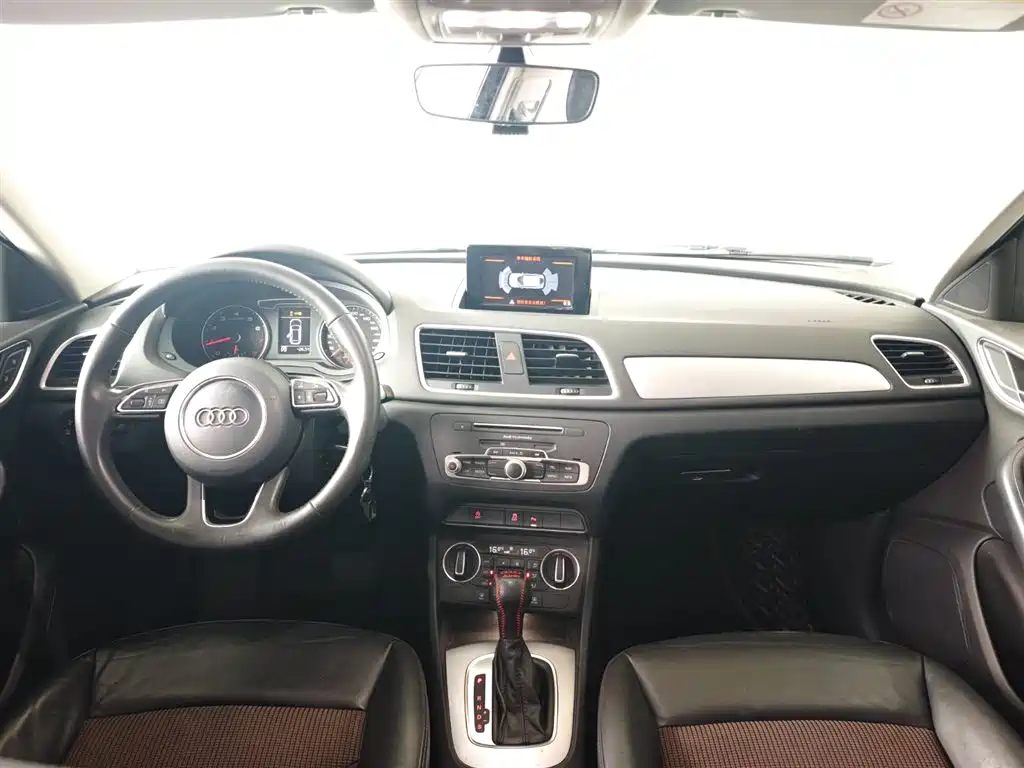 Audi Q3 2018 30th Anniversary Edition 30 TFSI Fashion фото 5