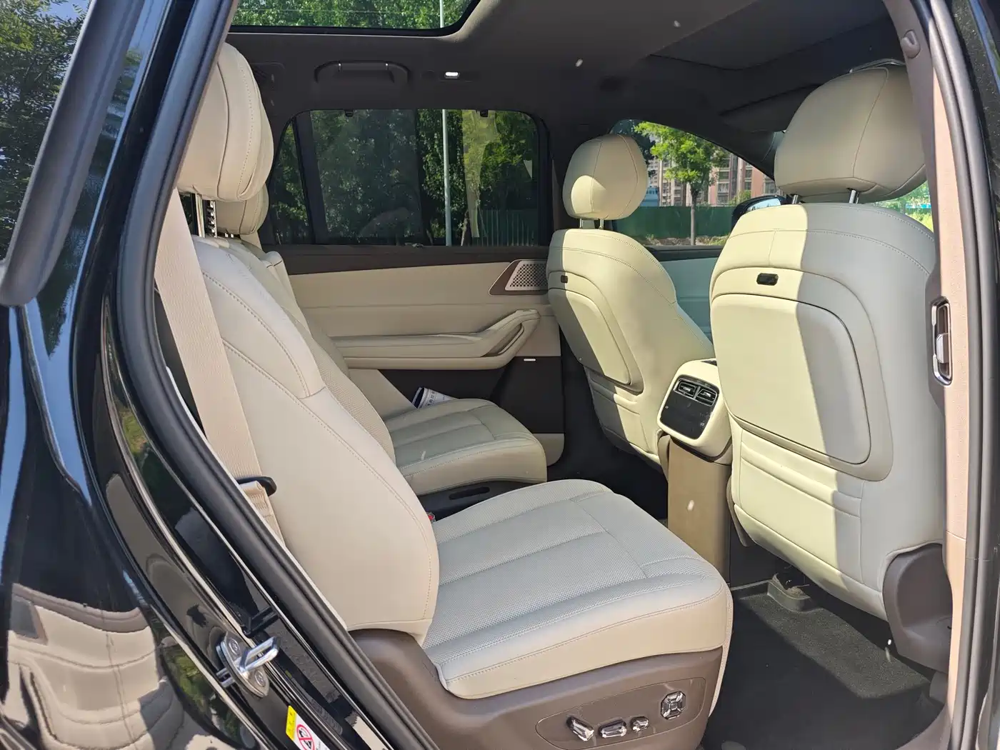 Denza N8L 2026 Model Prestige Edition фото 31
