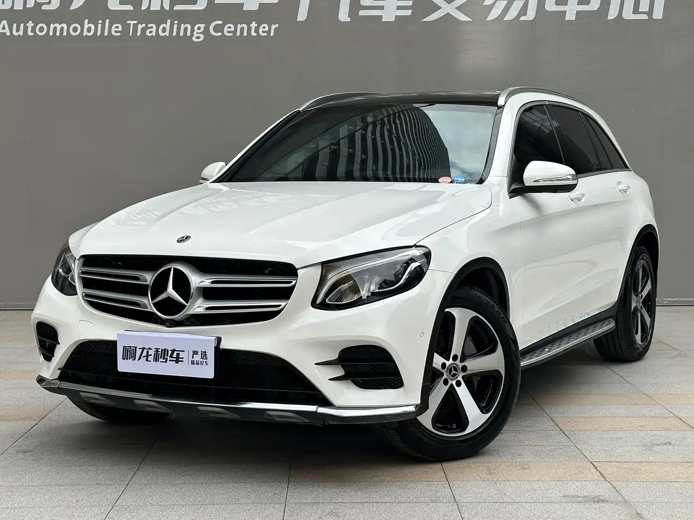 Mercedes-Benz GLC 2018 Facelift GLC 260 4MATIC Luxury фото 19
