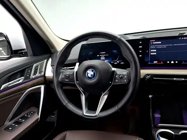 BMW iX1 2023 xDrive30L M Sport Package фото 18