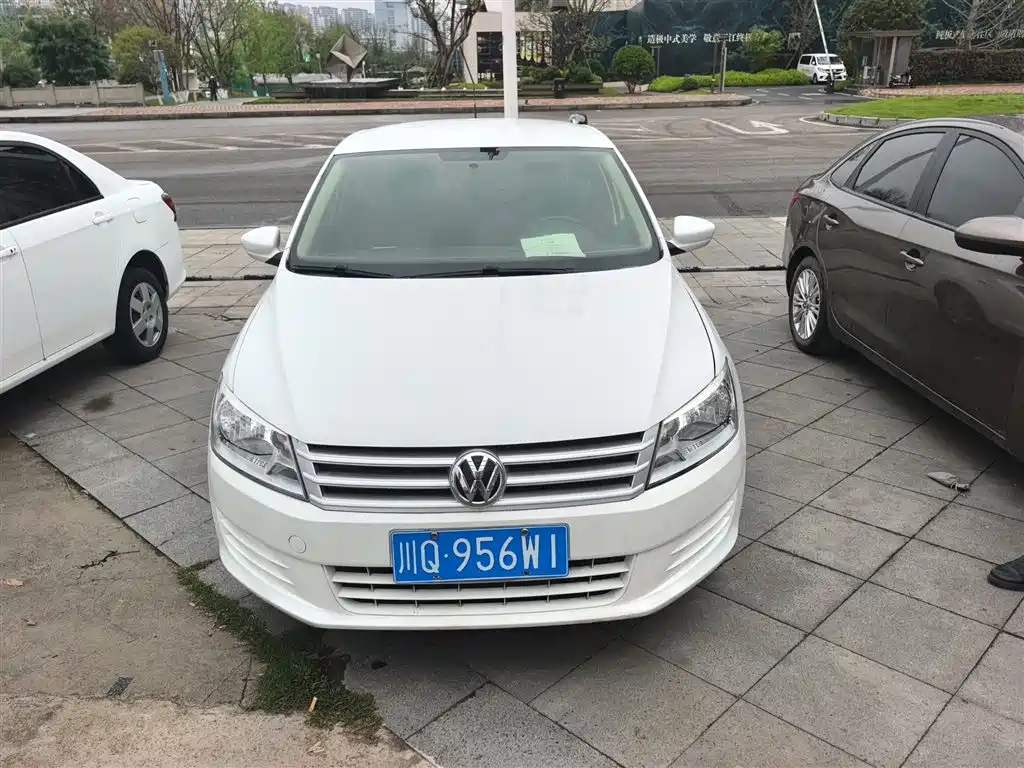 Volkswagen Santana 2015 1.6L Manual Trend Edition фото 3