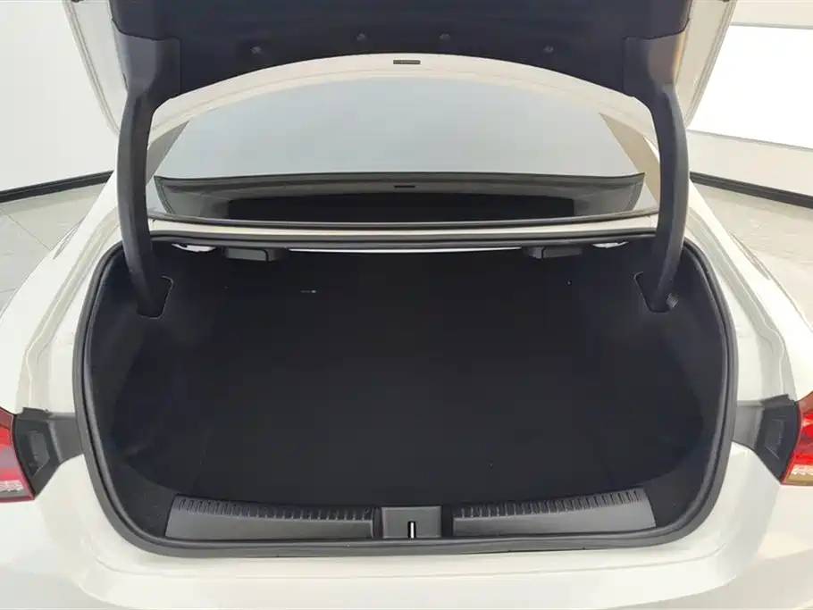 Mercedes-Benz CLA (Import) 2023 CLA 200 фото 4