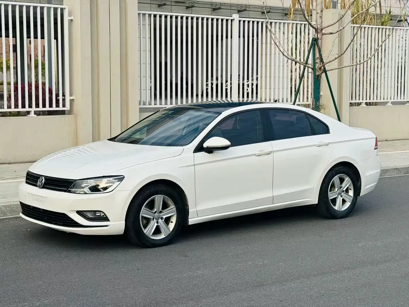 Volkswagen Lamando 2017 230TSI DSG Trend Edition