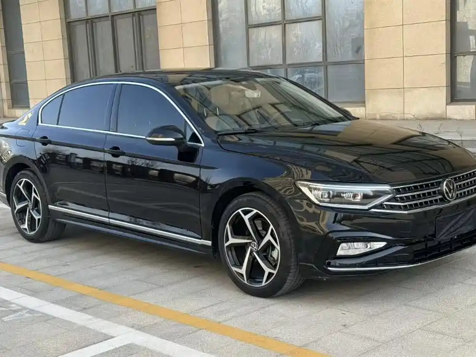 Volkswagen Magotan 2024 2 Million Units Public Sharing Edition 330TSI DSG Luxury фото 2
