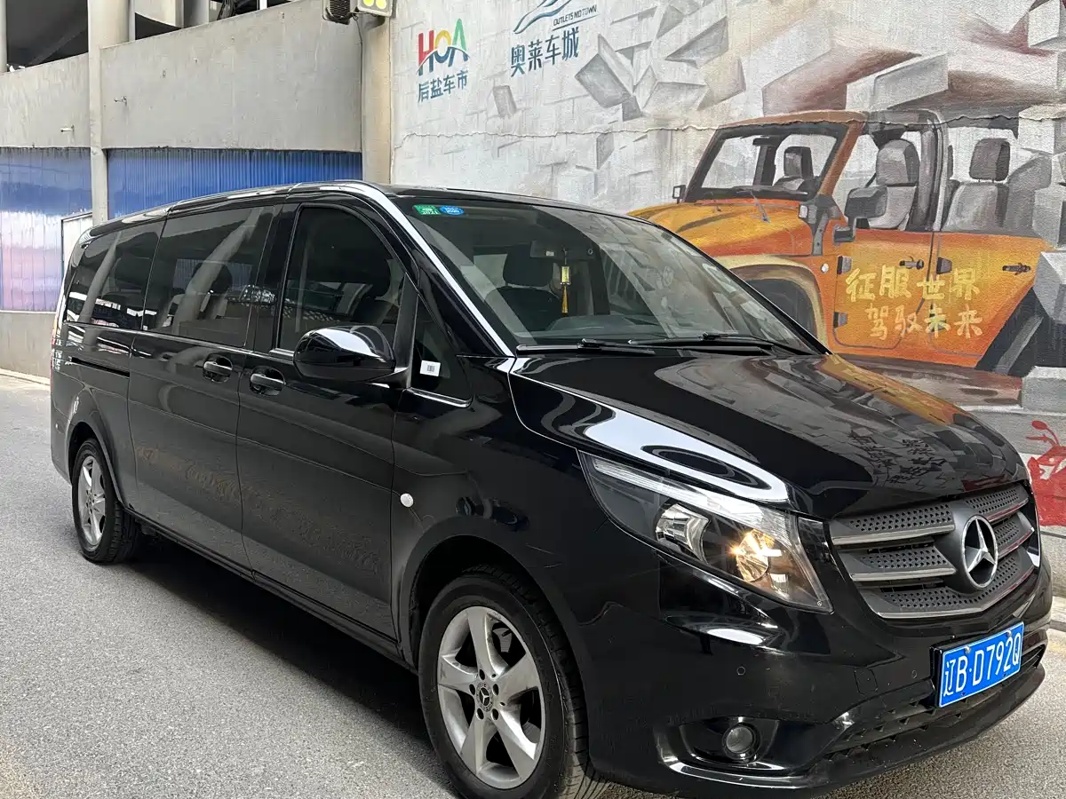 Mercedes-Benz Vito 2018 2.0T Business Edition China VI фото 2