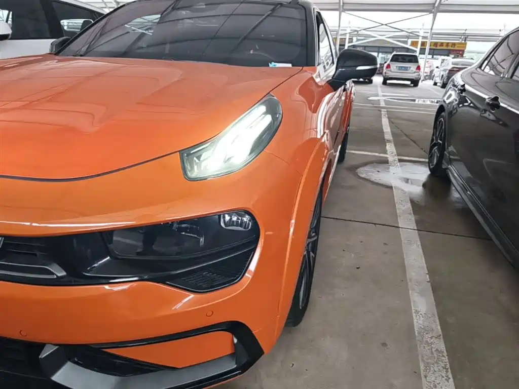 Lynk & Co 02 Hatchback 2021 2.0TD Halo фото 18
