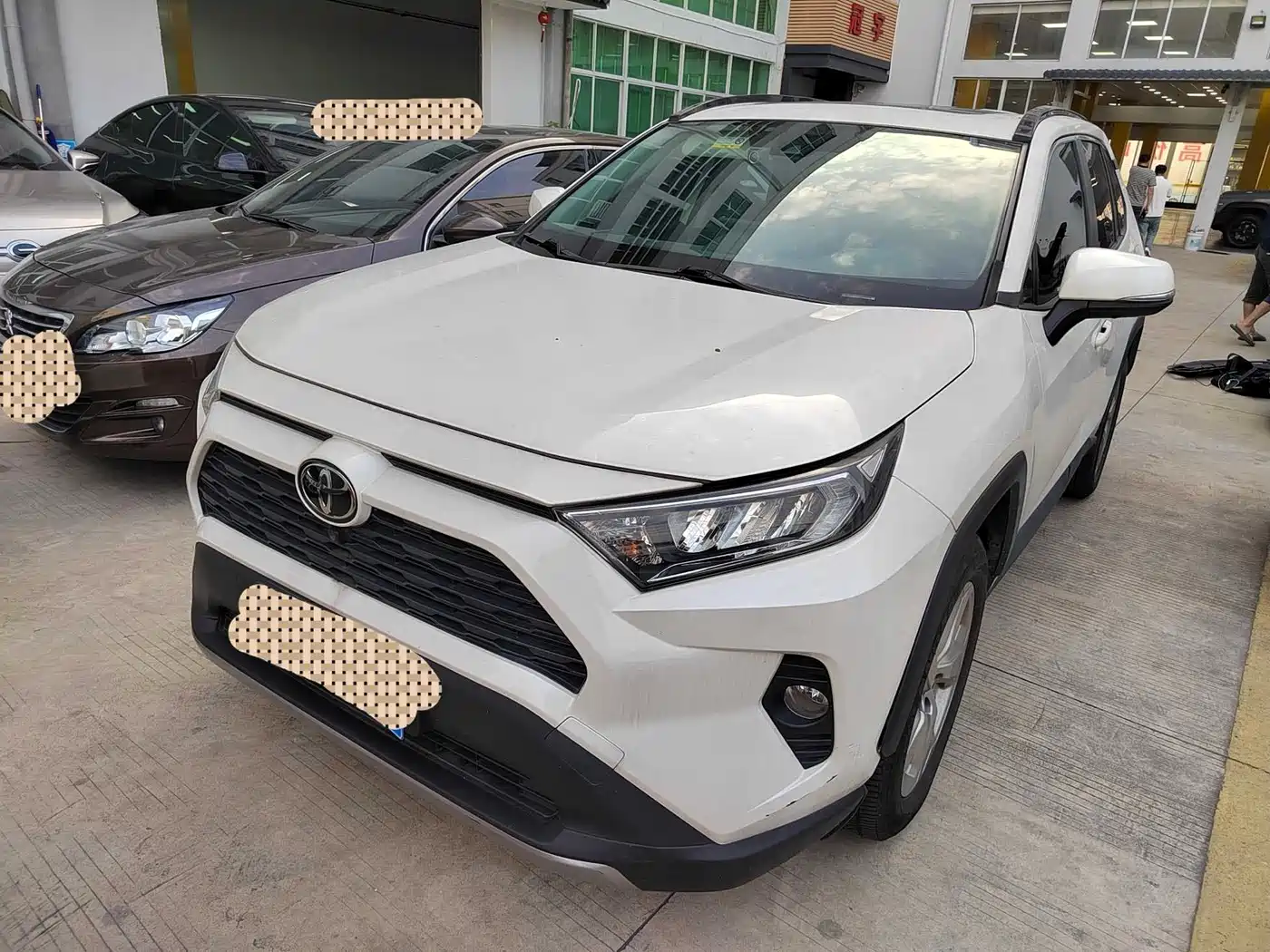 Toyota RAV4 Rongfang 2020 2.0L CVT 2WD Fashion PLUS