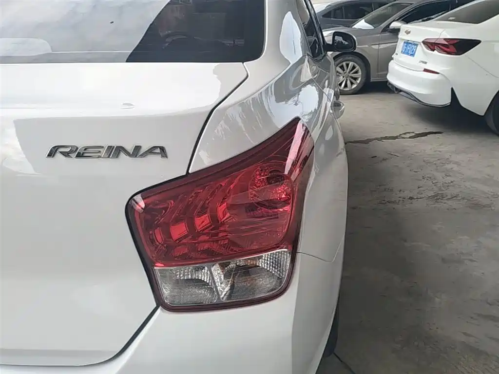 Hyundai Verna 2017 1.4L Automatic Leap Enjoyment Edition China VI фото 8