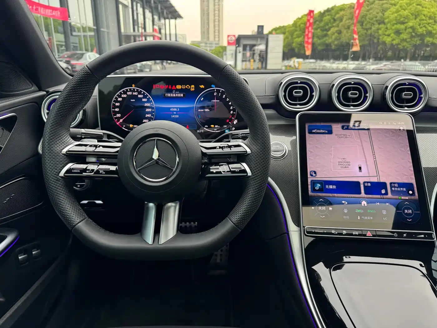 Mercedes-Benz C-Class New Energy 2025 C 350 eL фото 16
