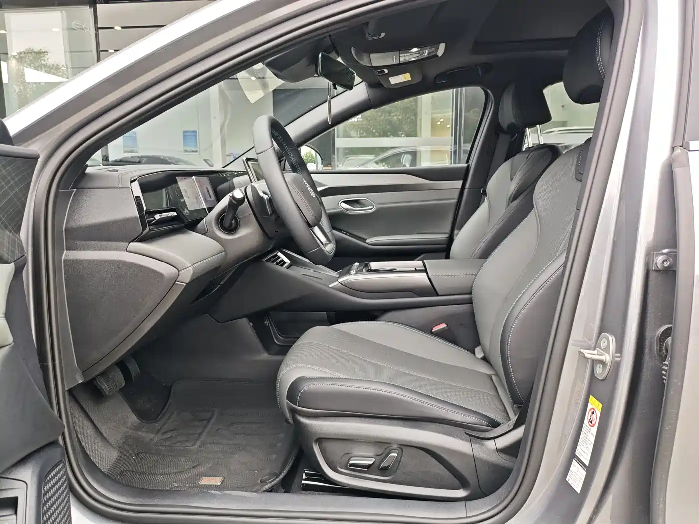 BYD Qin L 2025 EV 545KM Superior фото 7