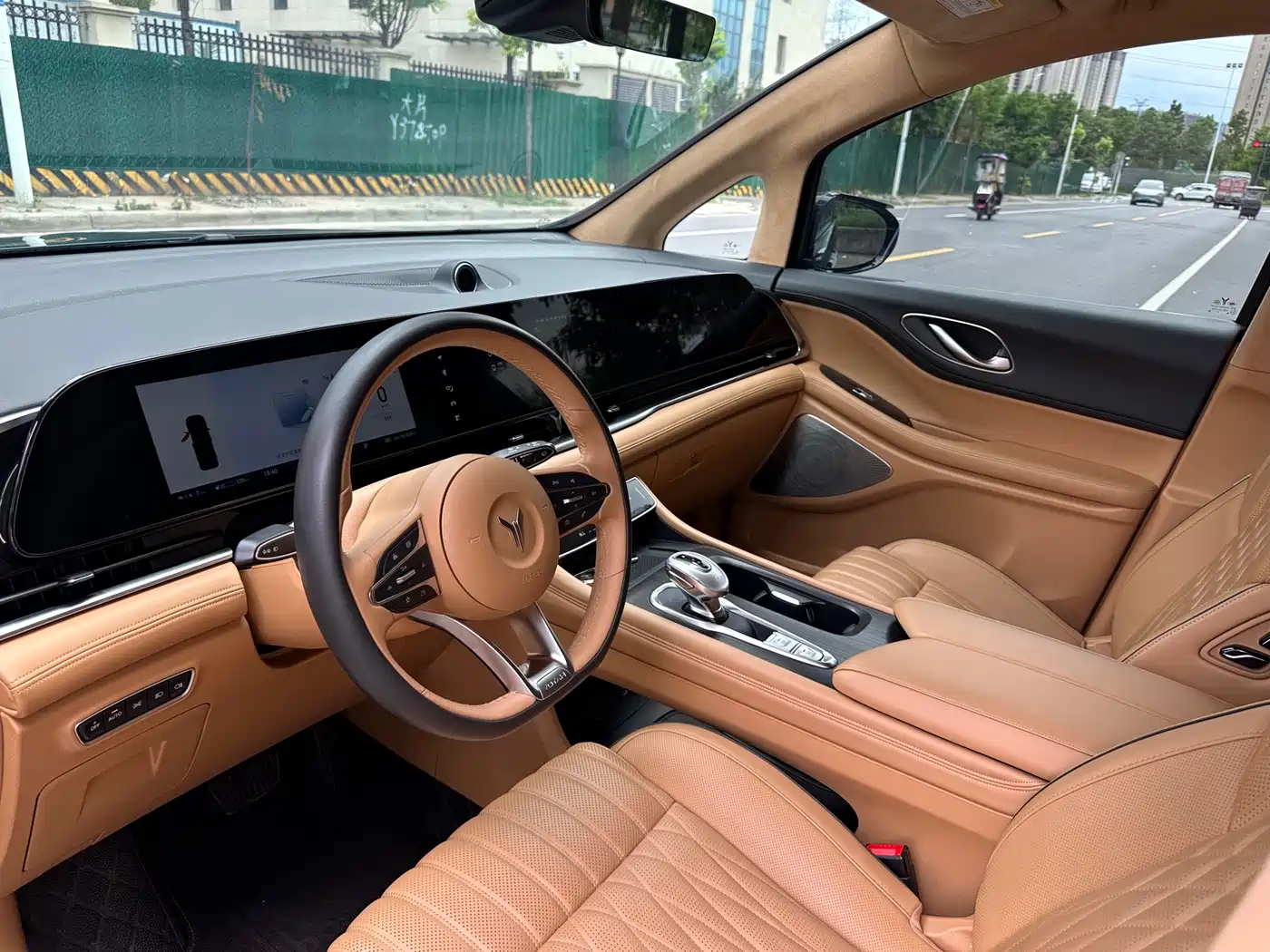 Voyah Auto Voyah Dreamer 2024 PHEV Extended Range Flagship Edition фото 4