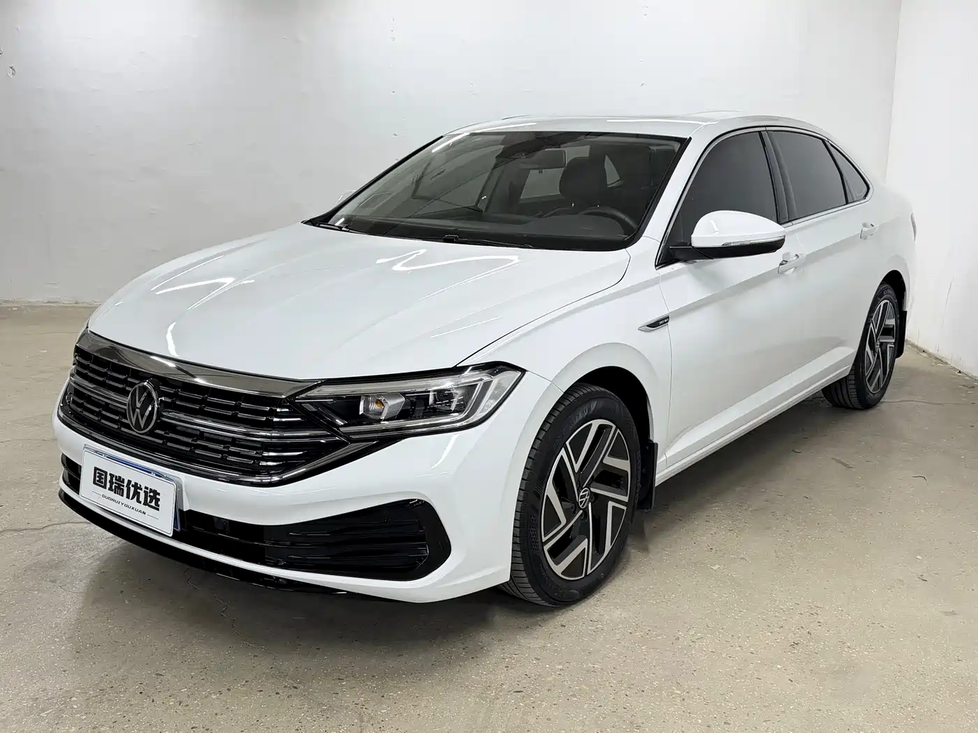 Volkswagen Sagitar 2023 Model Year 280TSI DSG Surpass Edition