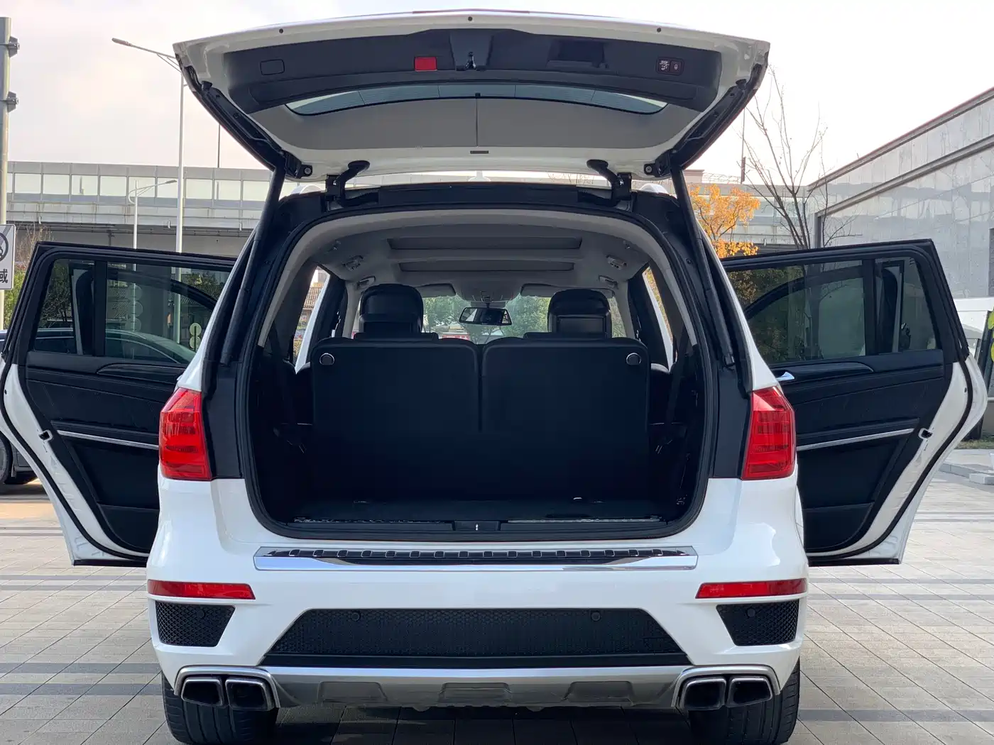 Mercedes-Benz GL-Class AMG 2014 AMG GL 63 фото 10