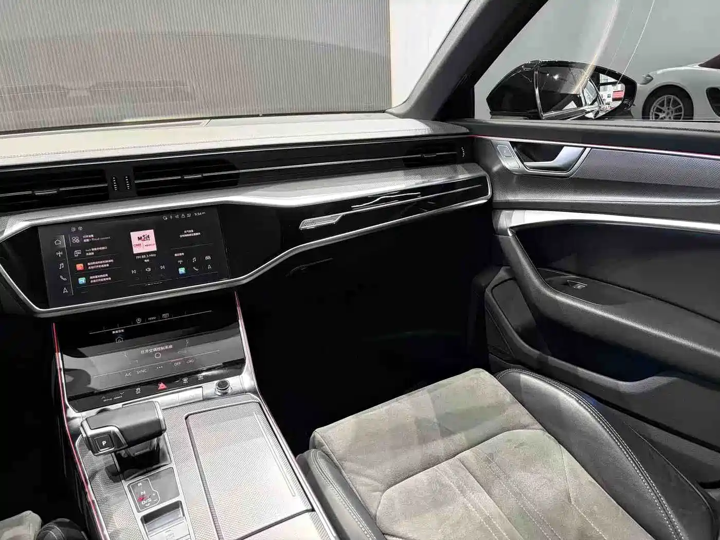Audi A6L 2023 40 TFSI Luxury Dynamic фото 18