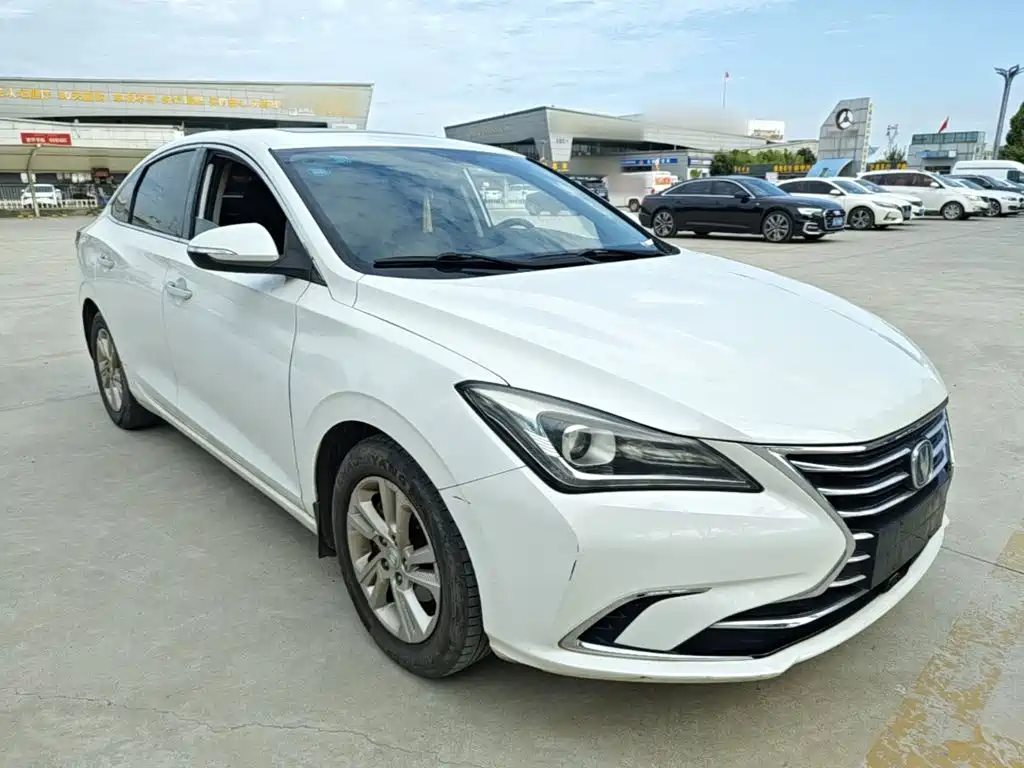 Changan Eado 2019 2018 High Energy Edition 1.6L GDI Manual Pioneer China V