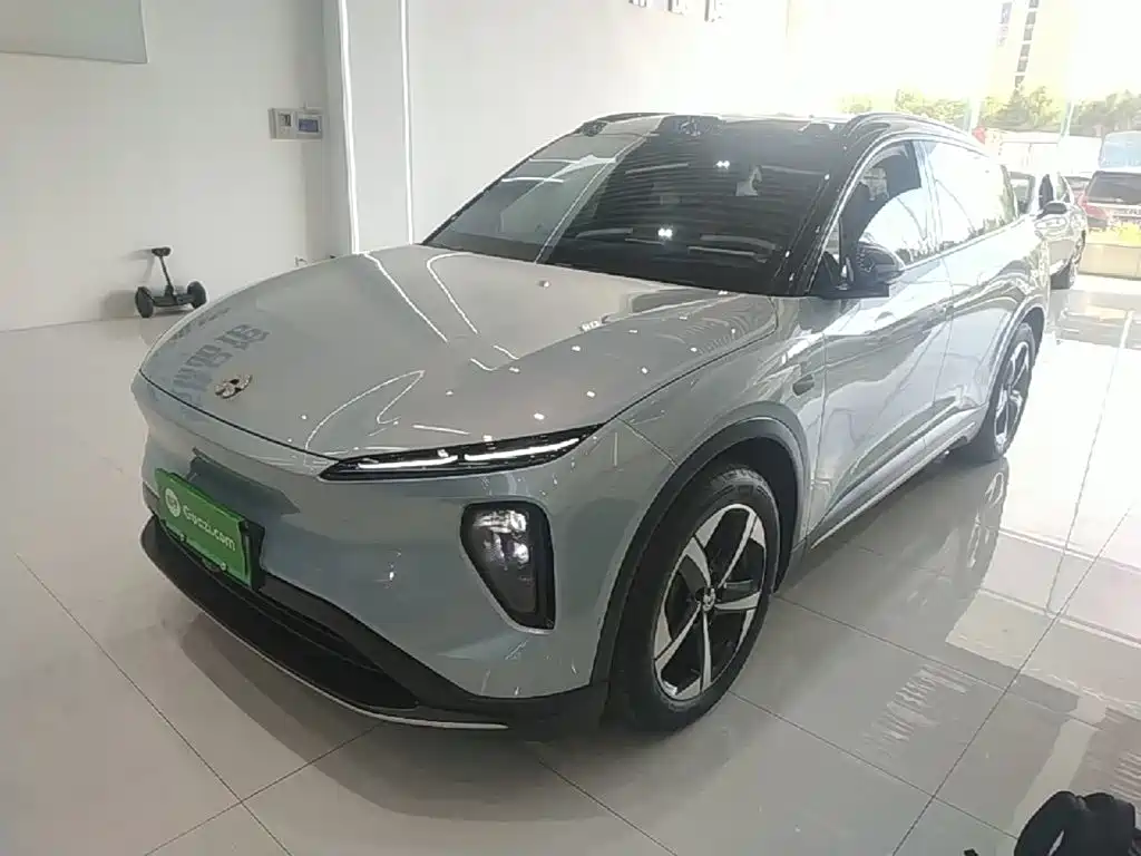 Фото 2 - NIO ES6