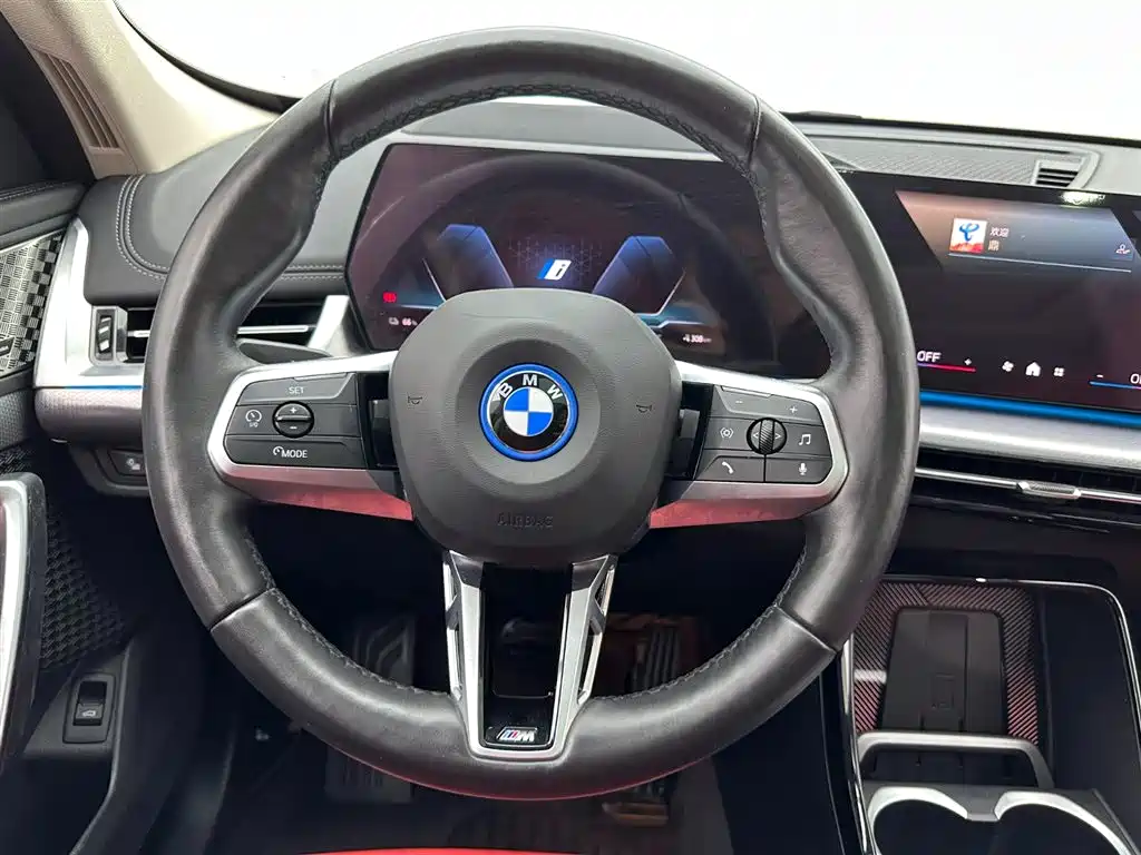 BMW iX1 2023 xDrive30L M Sport Package фото 9