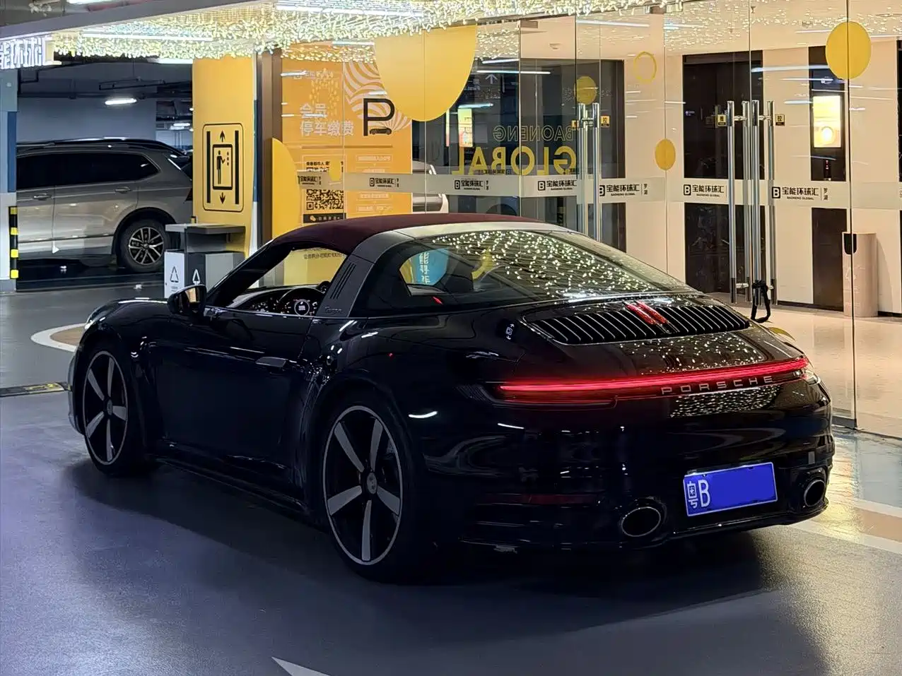 Porsche 911 2022 Targa 4 3.0T фото 6