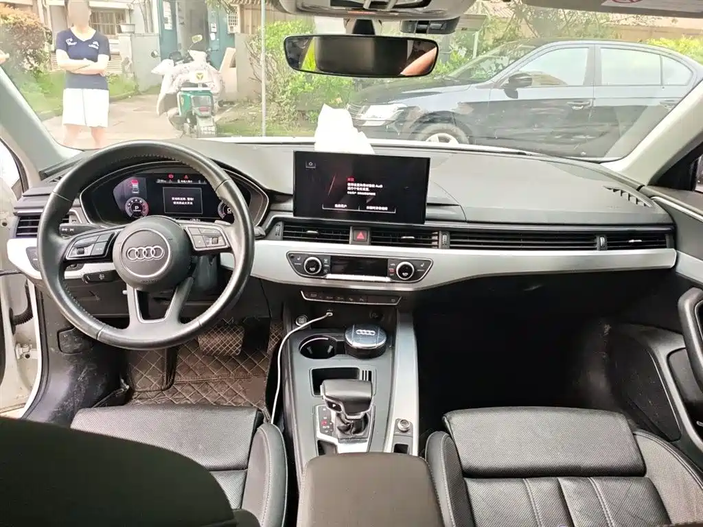 Audi A4L 2020 40 TFSI Luxury Dynamic фото 13