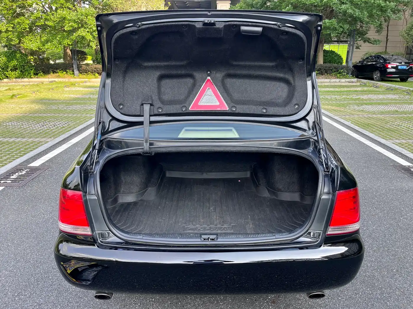 Toyota Crown 2005 Model 3.0L Royal Saloon фото 15