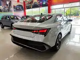 Photo 5 - Hyundai Elantra
