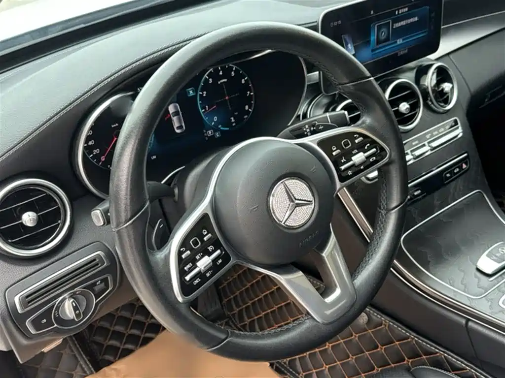Mercedes-Benz C-Class 2019 Facelift C 260 L Sport фото 12