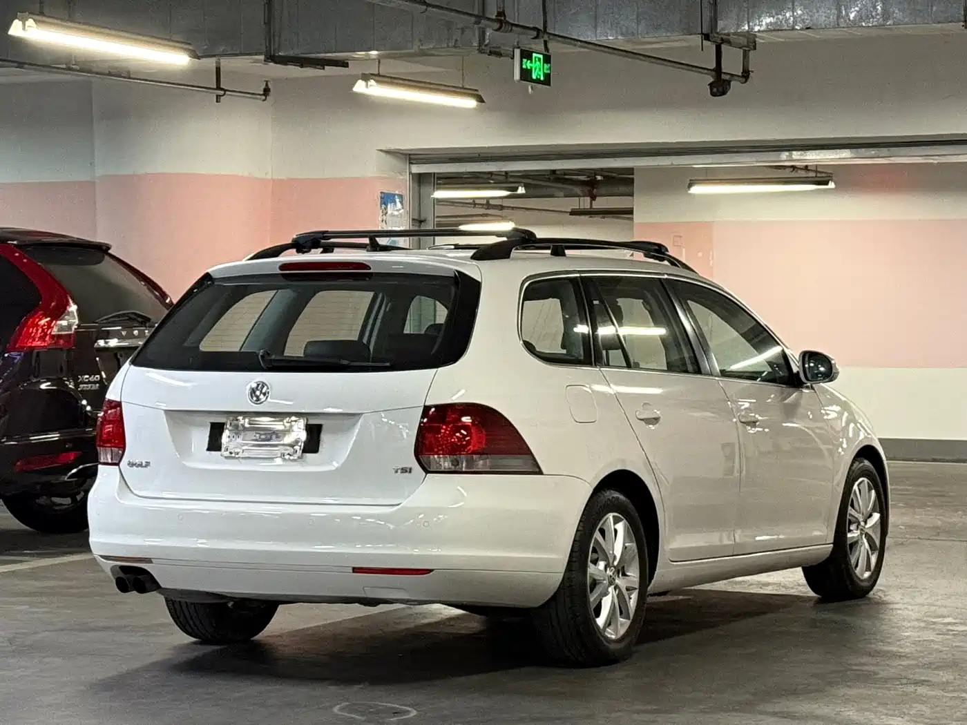 Volkswagen Golf (Import) 2011 Model 1.4TSI Luxury Touring фото 4