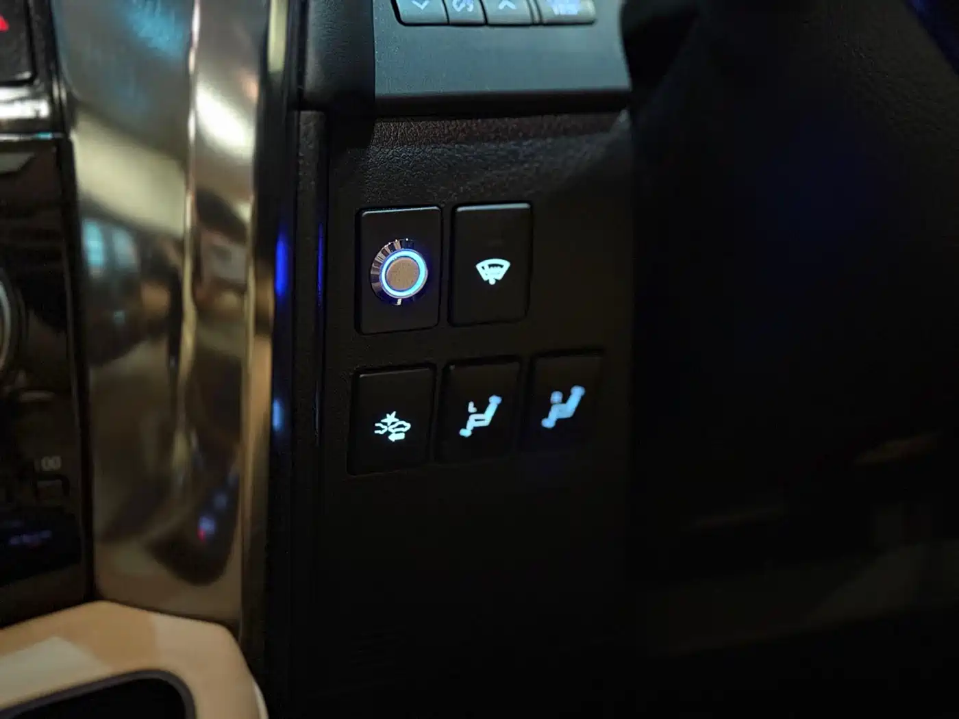 Toyota Alphard 2015 3.5L Premium Edition фото 16