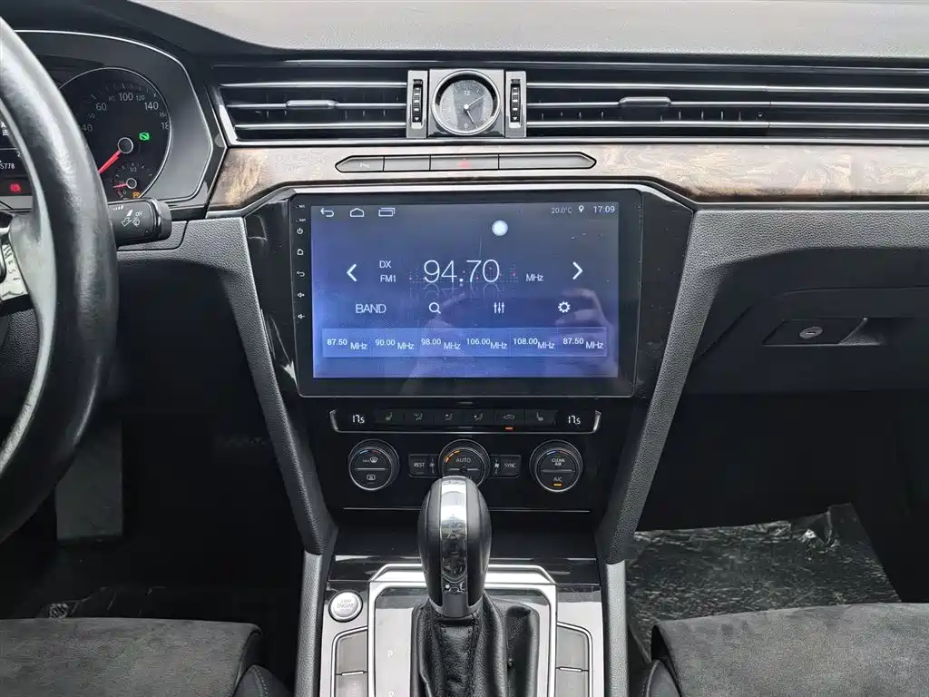 Volkswagen Magotan 2018 330TSI DSG Luxury фото 12