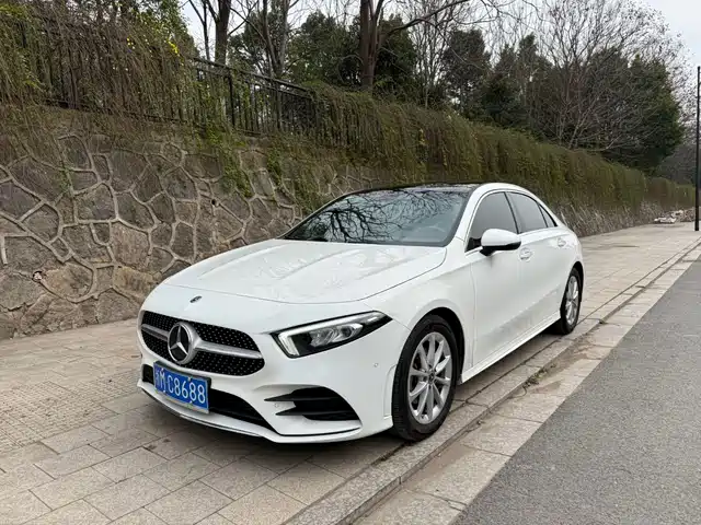 MERCEDES-BENZ A CLASS